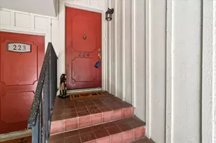 7806 Royal Ln, Dallas, TX 75230 - Photo 25