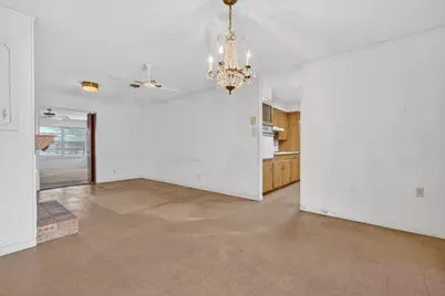 1271 N Wildwood Drive, Stephenville, TX 76401 - Photo 5
