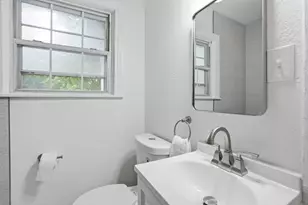1534 N Atoll Dr, Dallas, TX 75216 - Photo 19