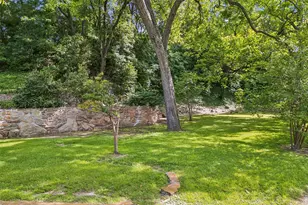 404 W Greenbriar Ln, Dallas, TX 75208 - Photo 35