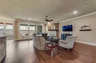 8704 Shadywood Ln, North Richland Hills, TX 76182 - Photo 19