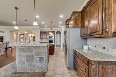 8704 Shadywood Lane, North Richland Hills, TX 76182 - Photo 11