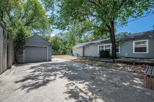 2524 Watauga Rd, Fort Worth, TX 76111 - Photo 27