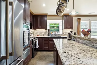 726 Forest Street, Grapevine, TX 76051 - Photo 7