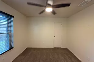 6415 Elm Springs Dr, Arlington, TX 76001 - Photo 19