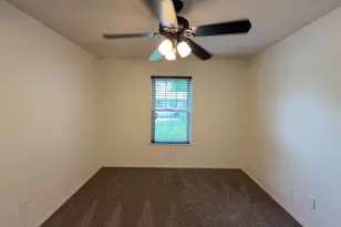 6415 Elm Springs Dr, Arlington, TX 76001 - Photo 25