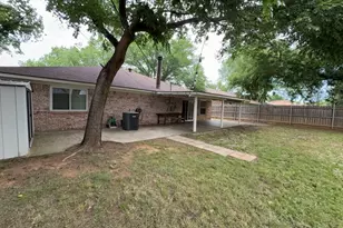 6415 Elm Springs Dr, Arlington, TX 76001 - Photo 29