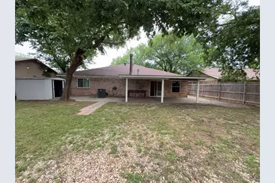 6415 Elm Springs Drive, Arlington, TX 76001 - Photo 27