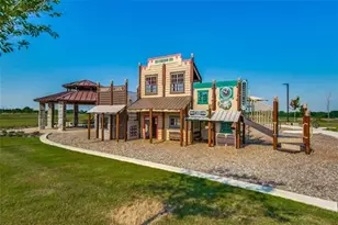 10423 Fountain Gate St, Aubrey, TX 76227 - Photo 33