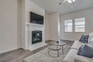 10423 Fountain Gate St, Aubrey, TX 76227 - Photo 5