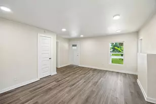1265 E Maddox Ave, Fort Worth, TX 76104 - Photo 5