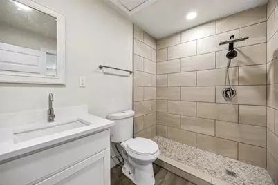 1265 E Maddox Avenue, Fort Worth, TX 76104 - Photo 17
