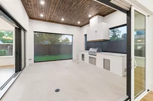 9939 Ontario Ln, Dallas, TX 75220 - Photo 35