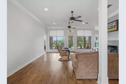 10106 Ravenswood Road, Granbury, TX 76049 - Photo 9
