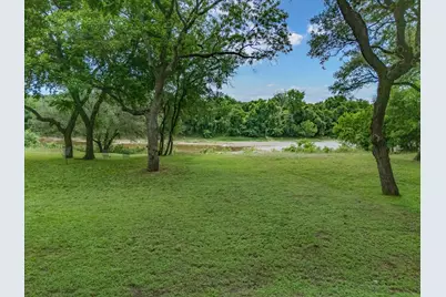 10106 Ravenswood Road, Granbury, TX 76049 - Photo 29