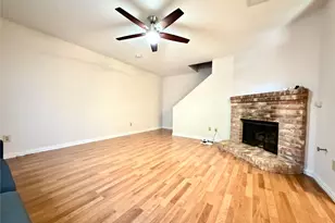 1720 Circle Creek Dr, Lewisville, TX 75067 - Photo 3