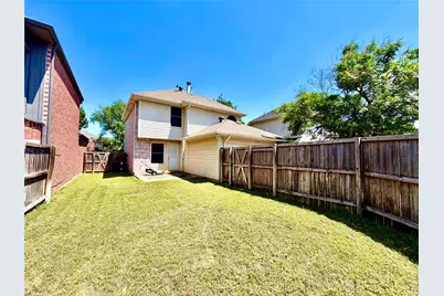 1720 Circle Creek Drive, Lewisville, TX 75067 - Photo 25