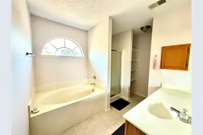 1720 Circle Creek Drive, Lewisville, TX 75067 - Photo 15