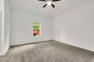 2315 W Bond St, Denison, TX 75020 - Photo 21