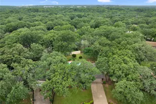 1104 Woodridge Dr, Azle, TX 76020 - Photo 33