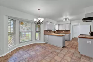 1104 Woodridge Dr, Azle, TX 76020 - Photo 11