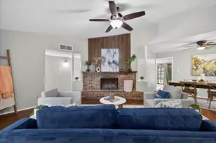 6506 Blackberry Dr, Arlington, TX 76016 - Photo 5