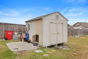 300 Delatorre St, Trenton, TX 75490 - Photo 29