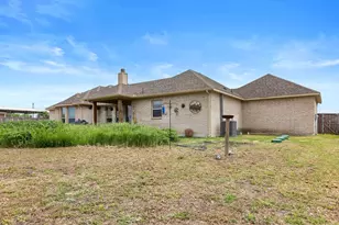 300 Delatorre St, Trenton, TX 75490 - Photo 33