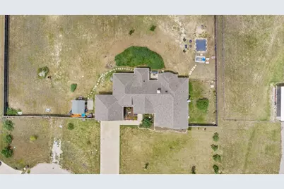 300 Delatorre Street, Trenton, TX 75490 - Photo 39