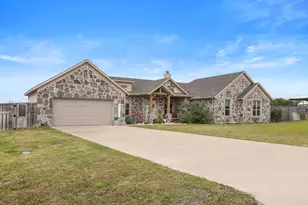 300 Delatorre St, Trenton, TX 75490 - Photo 1