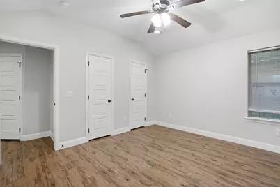 921 W Day Street, Denison, TX 75020 - Photo 15