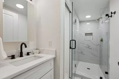 806 N Ruddell Street, Denton, TX 76209 - Photo 11