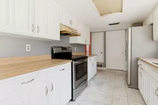 2205 Phoenix Dr, Garland, TX 75040 - Photo 9