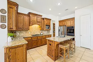 11618 Frontier Dr, Frisco, TX 75033 - Photo 13