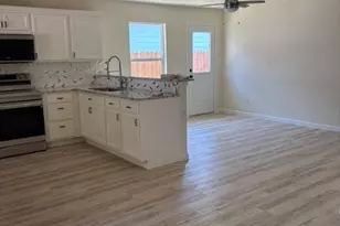 104 S Wall St, Itasca, TX 76055 - Photo 3