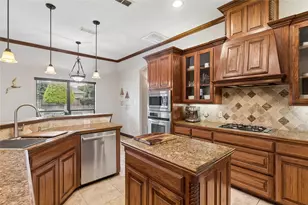 941 Thomas Crossing Dr, Fort Worth, TX 76028 - Photo 19