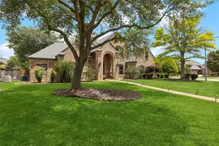 941 Thomas Crossing Dr, Fort Worth, TX 76028 - Photo 3