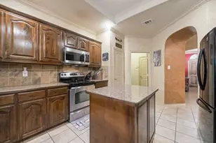 12732 Breckenridge Ct, Fort Worth, TX 76177 - Photo 9