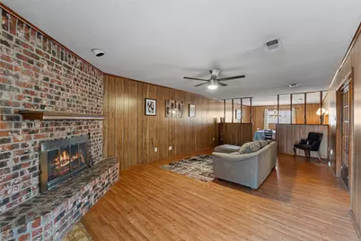 1118 Cozby Street E, Benbrook, TX 76126 - Photo 17