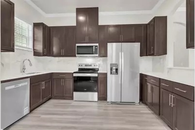 407 Henderson Street, Bonham, TX 75418 - Photo 7