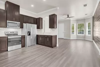 407 Henderson Street, Bonham, TX 75418 - Photo 9