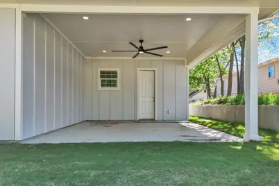 407 Henderson Street, Bonham, TX 75418 - Photo 27