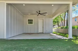 407 Henderson St, Bonham, TX 75418 - Photo 27