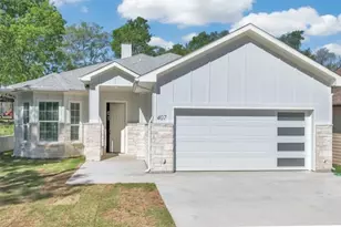 407 Henderson St, Bonham, TX 75418 - Photo 1