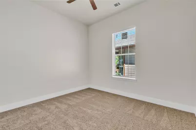 407 Henderson Street, Bonham, TX 75418 - Photo 15