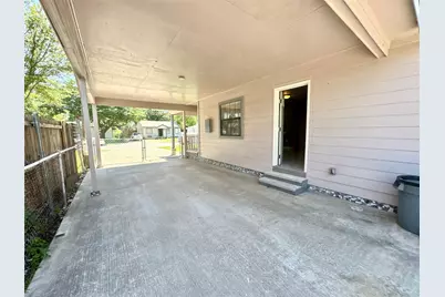 1705 Oak Lea Drive, Irving, TX 75061 - Photo 11