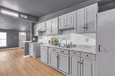 918 Garden Drive, Garland, TX 75040 - Photo 11