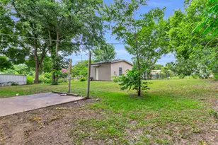 918 Garden Dr, Garland, TX 75040 - Photo 23