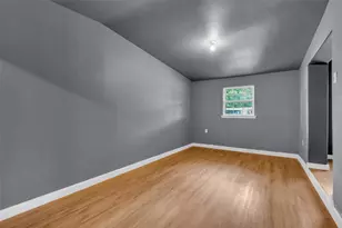 918 Garden Dr, Garland, TX 75040 - Photo 9