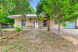 918 Garden Dr, Garland, TX 75040 - Photo 3